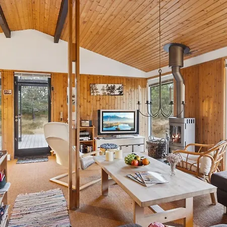 Sarita - 200m From The Sea By Interhome
