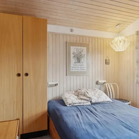 Sarita - 200m From The Sea By Interhome Yderby